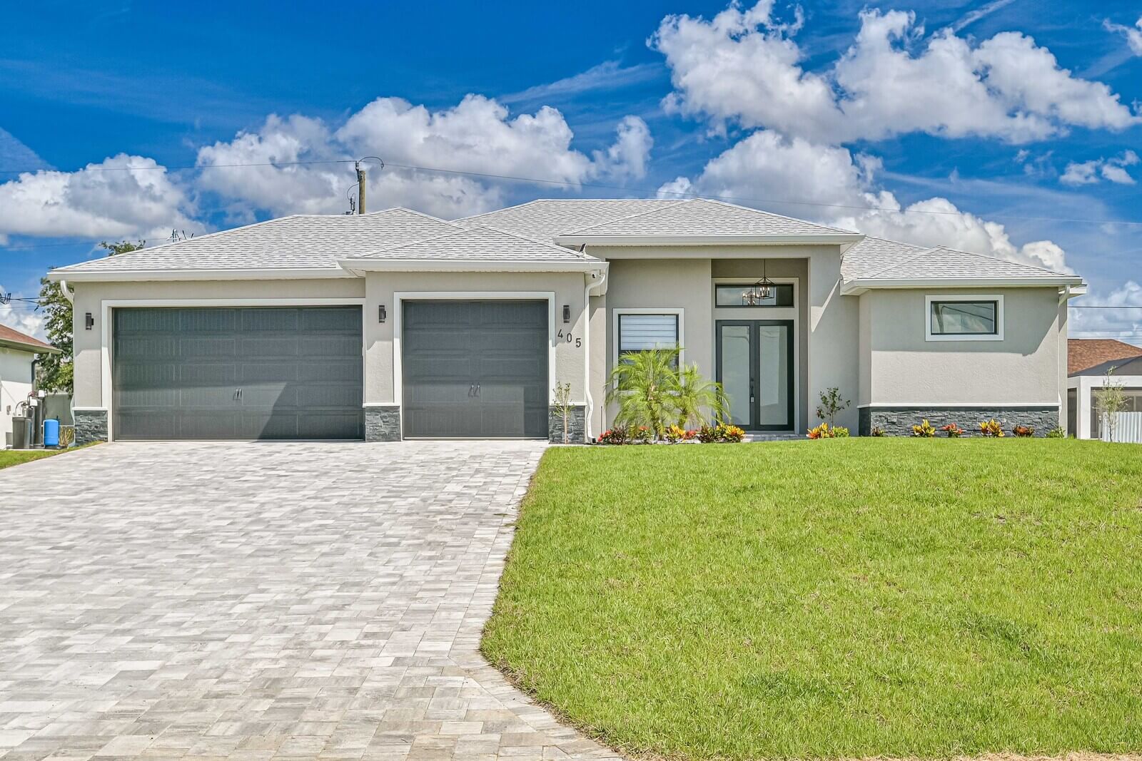 2062 sq ft