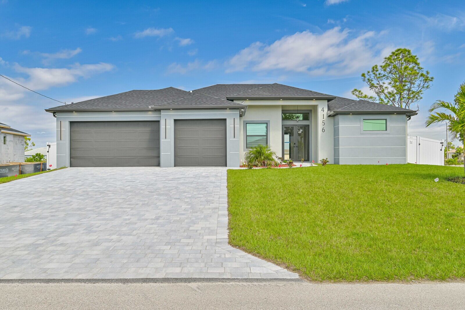 2062 sq ft