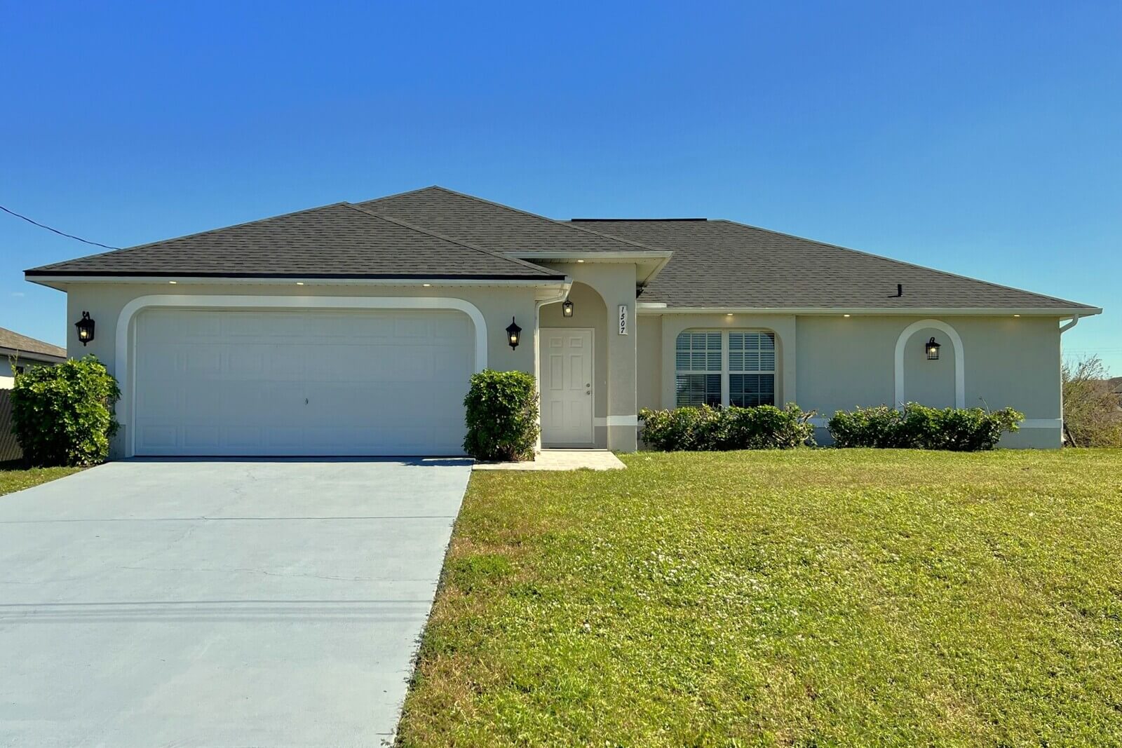 1712 sq ft